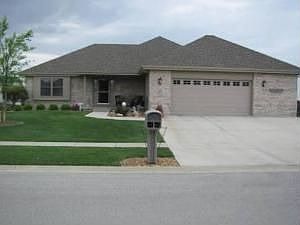 1st image of 419 Highpoint Cir N