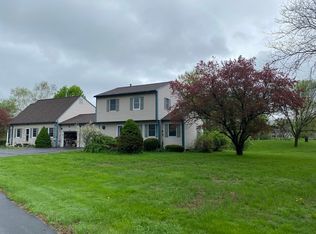 14 Plain Rd #B, South Deerfield, MA 01373