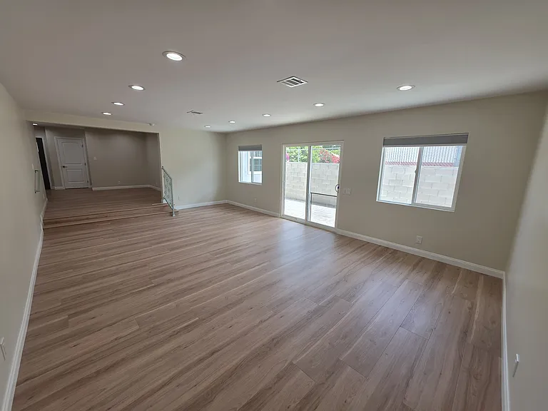 6829 Murietta Ave — Photo 3