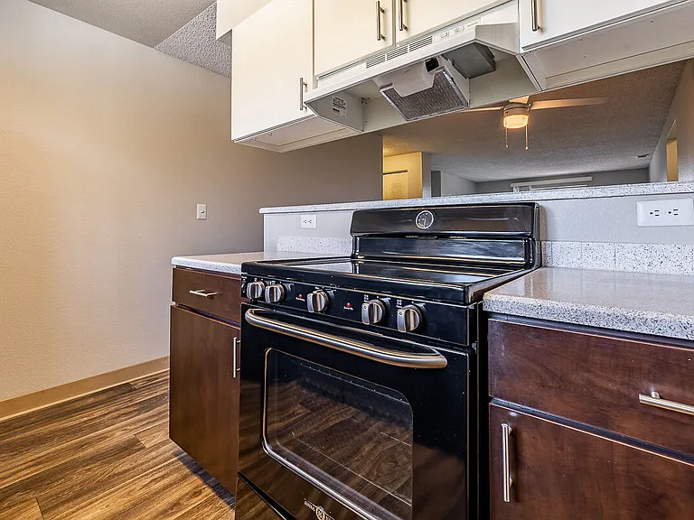 1202 Pearl — Photo 38