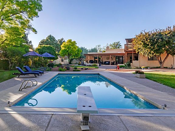 5th image of 5601 Planeta Ct NE