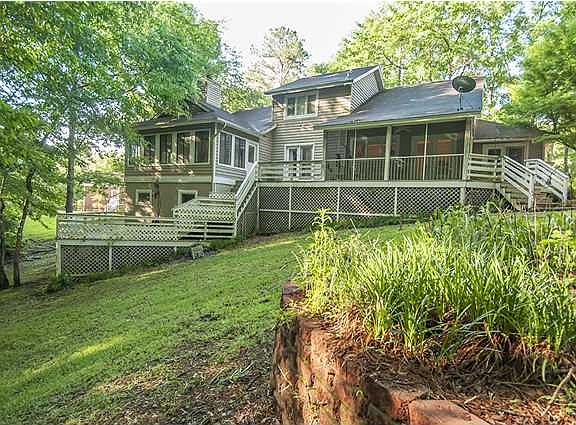 3rd image of 306 Upshur Ct