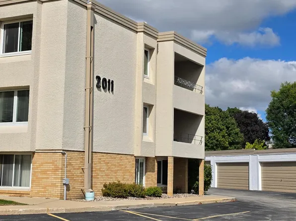 2011 Viking Dr NW APT 15, Rochester, MN 55901