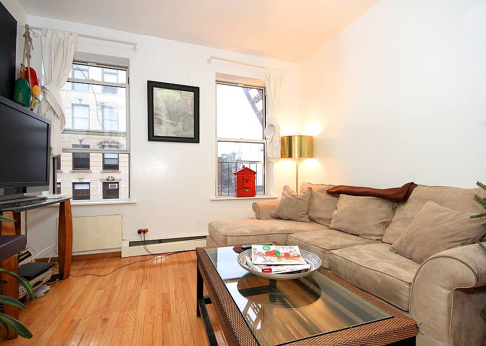 2nd image of 78 Canal St APT 4B