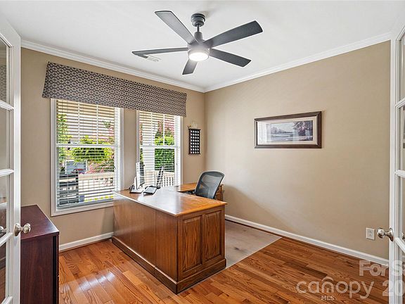 5th image of 11534 Fernleigh Pl