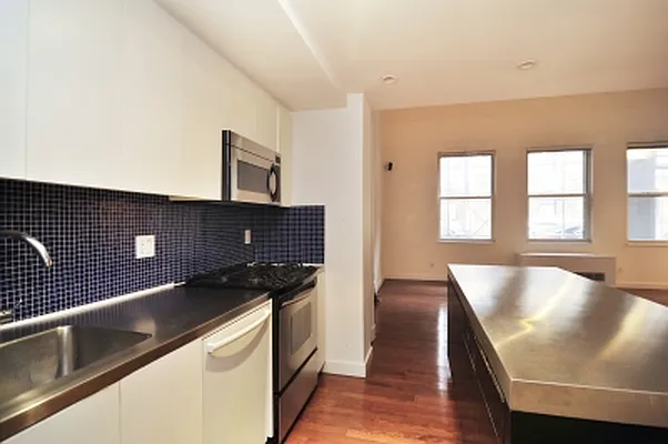 Rented by Citi Habitats | media 49