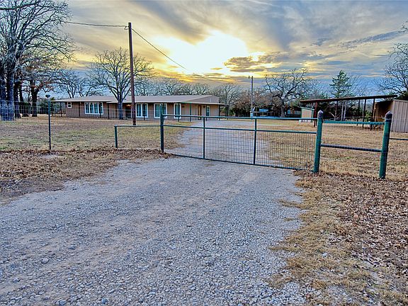 2nd image of 584 W Alamo Rd