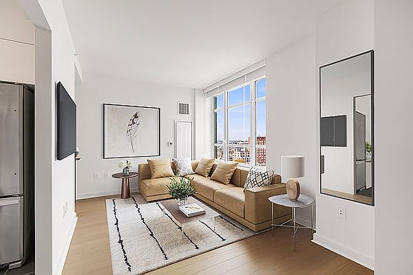 1st image of 45 Hoyt St APT 7L