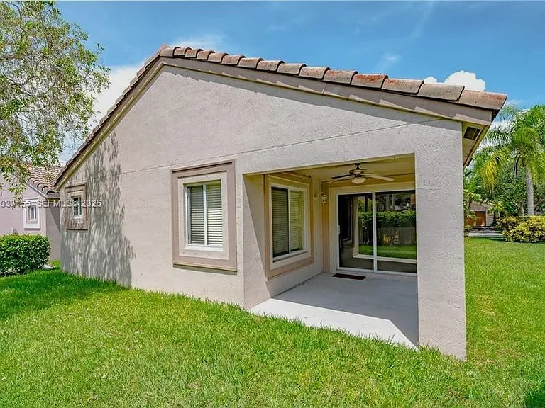 1530 Canary Island Dr — Photo 18
