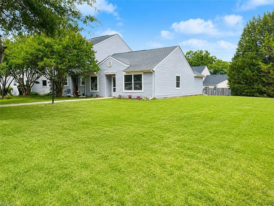 1st image of 2118 King James Ct