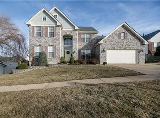 1414 Hawkins Meadow Dr, Fenton, MO 63026