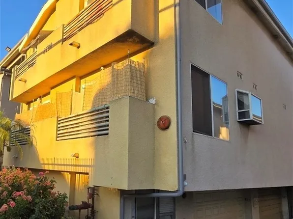 8780 Burnet Ave Unit 12, North Hills, CA 91343