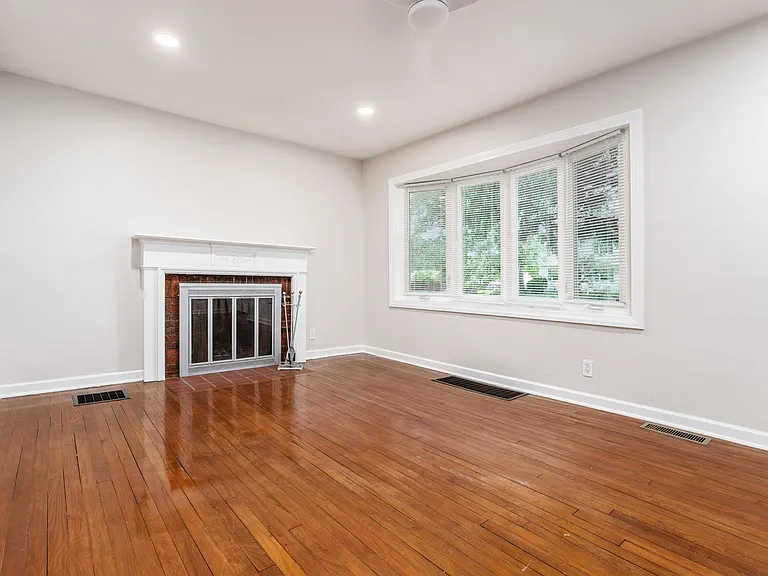 884 S Chesterfield Rd — Photo 7