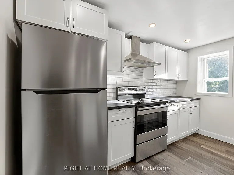 279 Darling St #2 — Photo 11