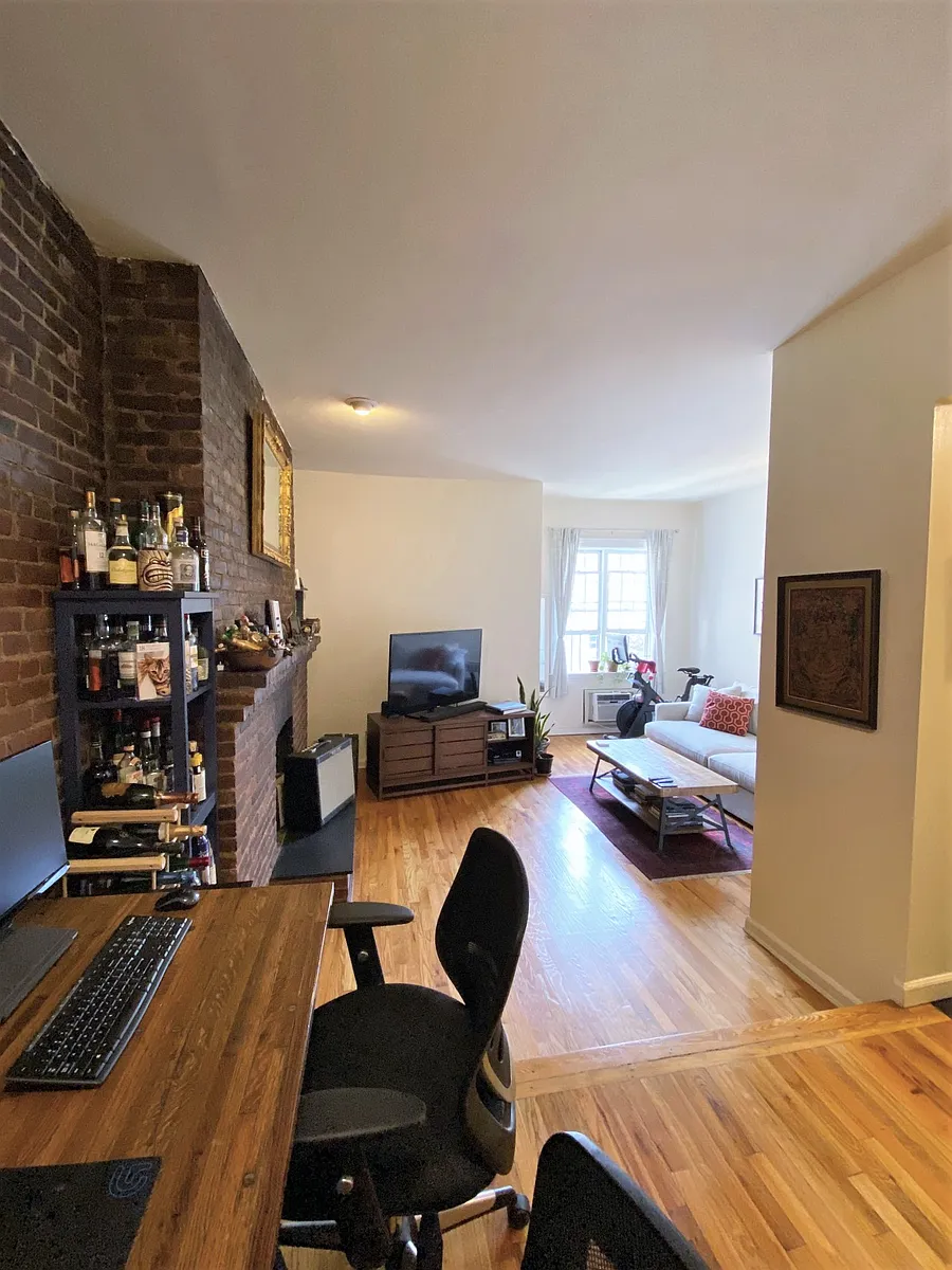Building Photo - 51 W 84th St #10