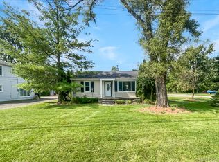 28820 Grayfield Dr, Farmington Hills, MI