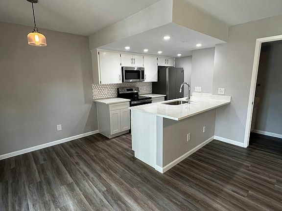 5th image of 3458 Willowrun Dr APT C