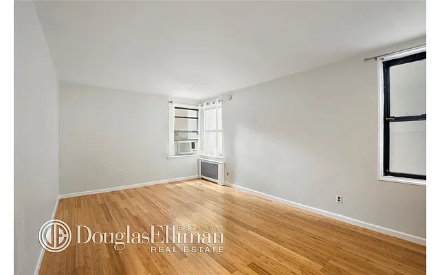 Rented by Douglas Elliman | media 28