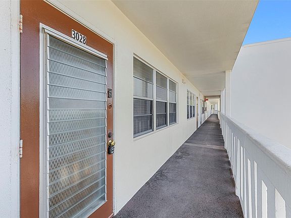4th image of 3028 Newport H
