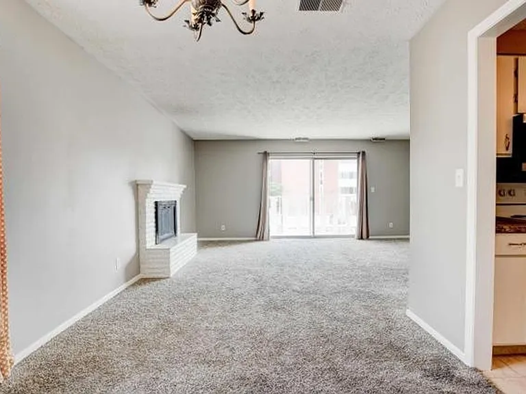 500 S 37th St #207 — Photo 17
