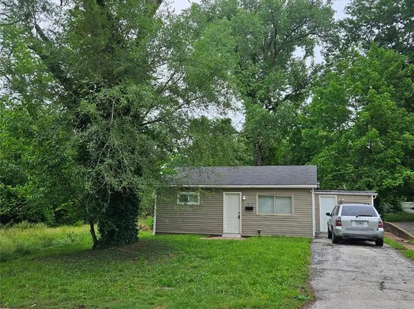 10212 Duke Dr, Saint Louis, MO 63136