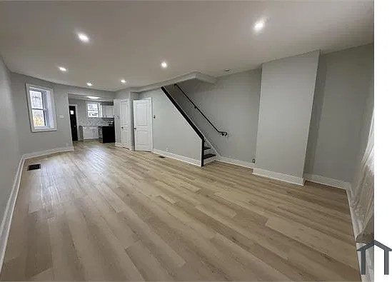 3 bed, 1240 sqft, $2,000 — Photo 1