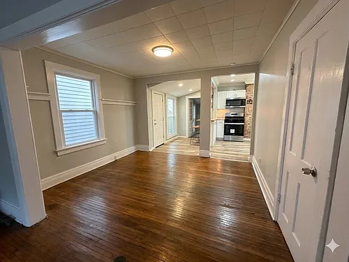26 Custer St #1 Photo 1