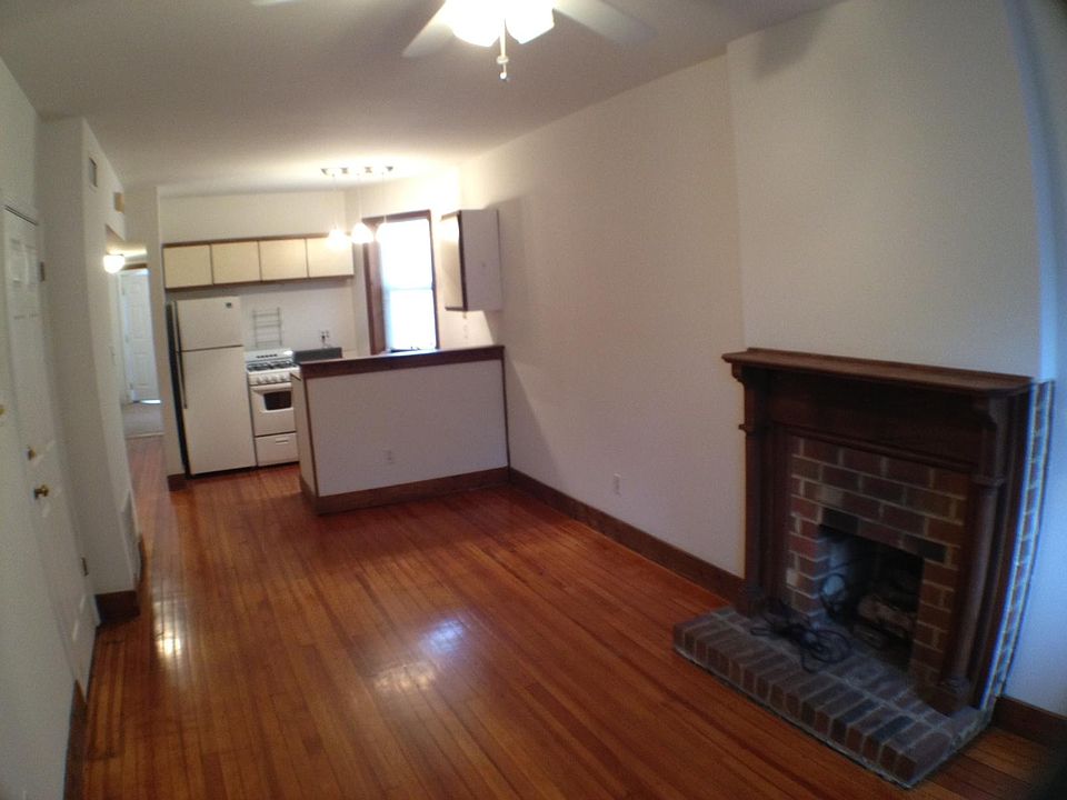 2nd image of 3014 Ellwood Ave APT 1