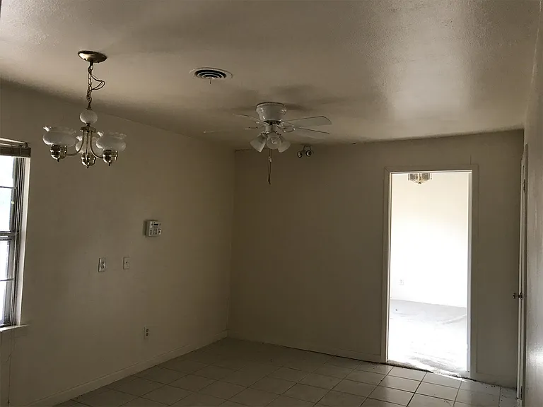 4220 Idlewood Dr — Photo 3