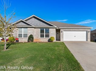 112 Alder St, Pea Ridge, AR 72751