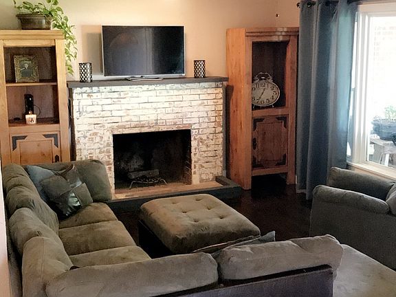 2nd image of 2704 S Stilwell St