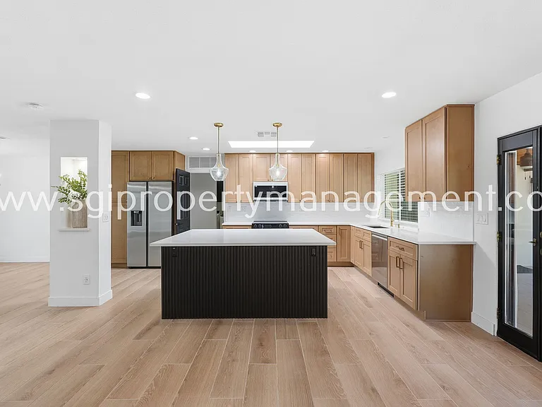 5040 E Columbine Dr — Photo 12