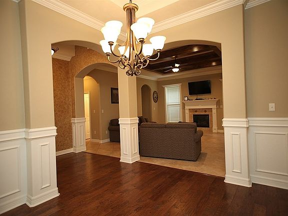 3rd image of 3615 Canyon Ln