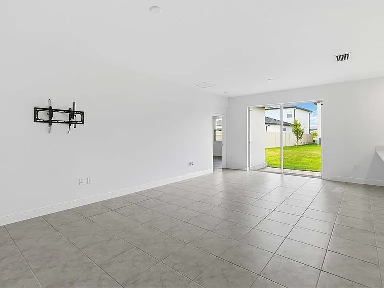 4848 Shady Pines Dr — Photo 10