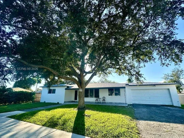 628 SW 6th Ave, Hallandale, FL 33009