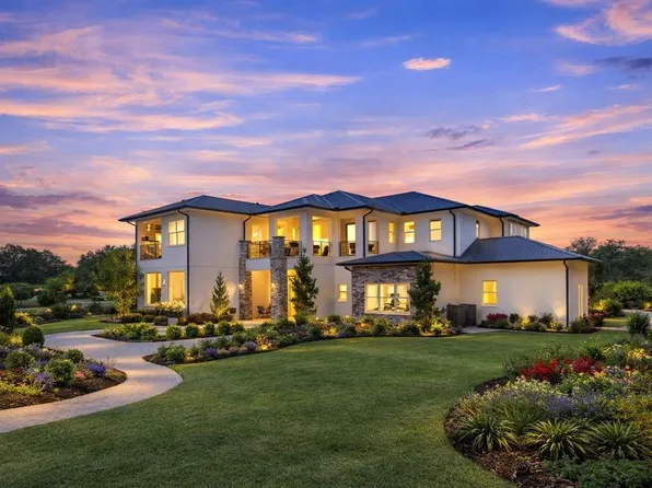 8241 Cass Rd, Zephyrhills, FL 33540