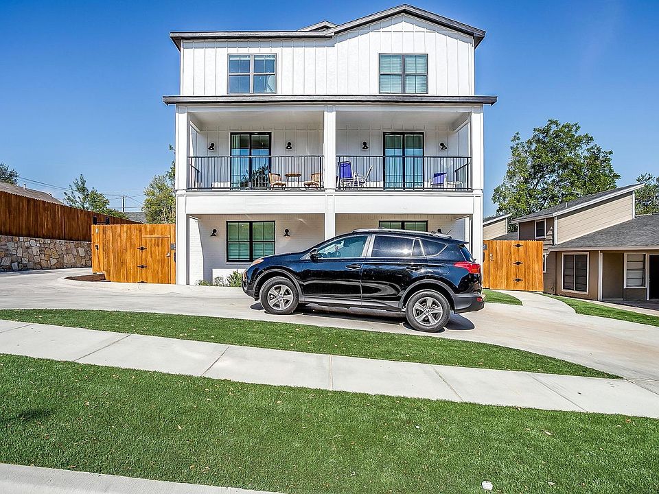 1st image of 2834 Wayside Ave #2028
