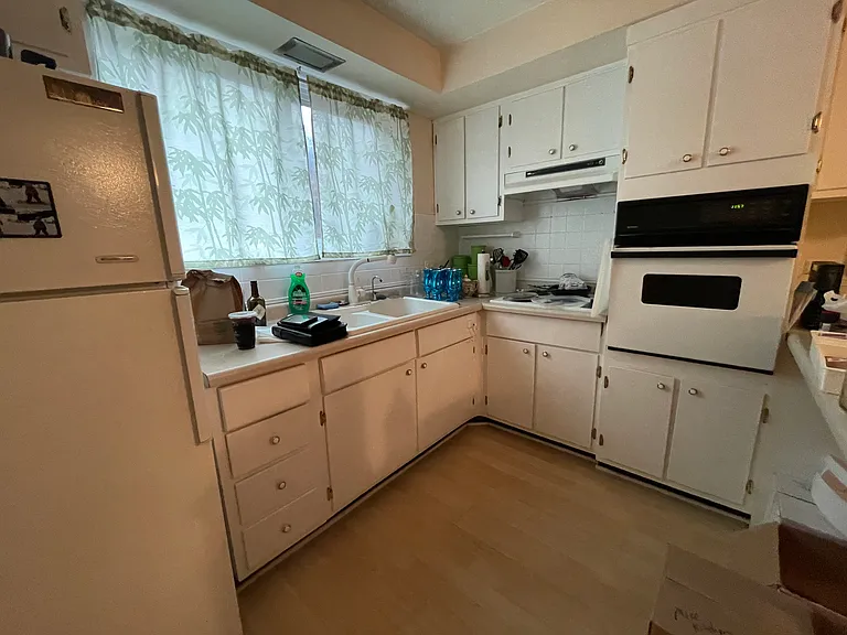 1118 Greenleaf Ave #G — Photo 8