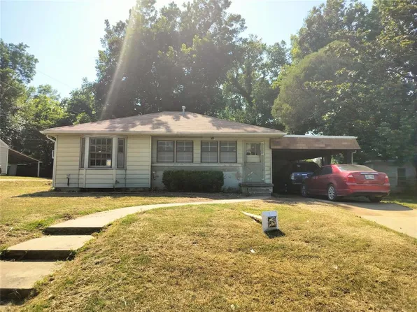 1008 S 14th St, Chickasha, OK 73018