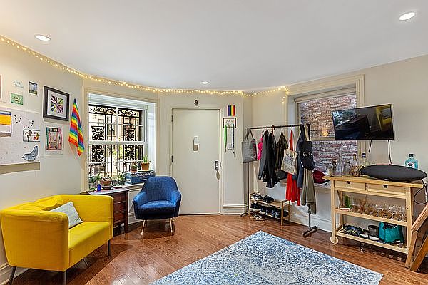 1st image of 871 Park Pl APT 1F