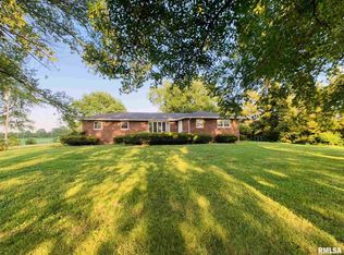 1640 Coffee Rd, Raleigh, IL 62977