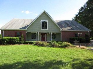 245 Fannin Landing Cir, Brandon, MS 39047