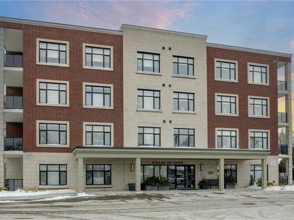 255 John St N #213, Stratford, ON N5A 0G7