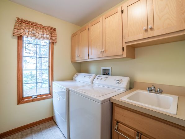 471 Linden Cir, Beecher, IL 60401