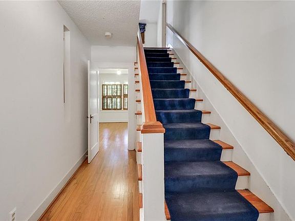 3rd image of 1614 Watkins St