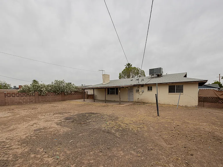 427 E Malibu Dr — Photo 19