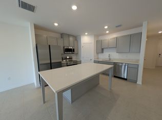 3642 Majestic Dr, Lakeland, FL 33803