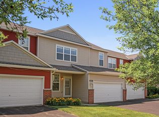 651 Ravencroft Rd, Waconia, MN 55387