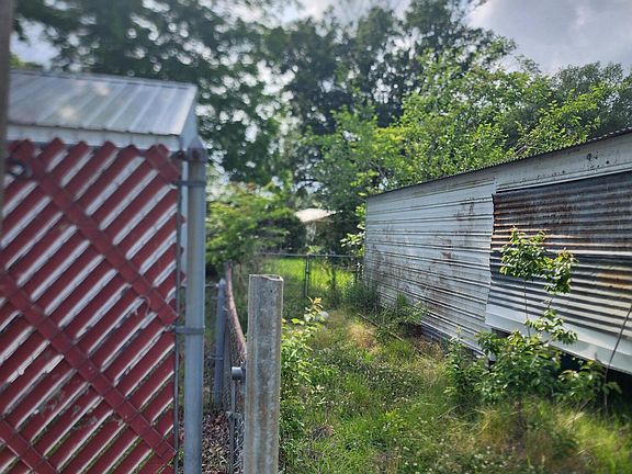 5th image of 1120 College Rd