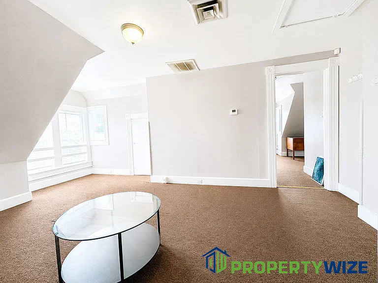 516 Beaumont Ave #3 — Photo 21